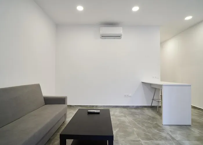 Napa Entry アヤナパ