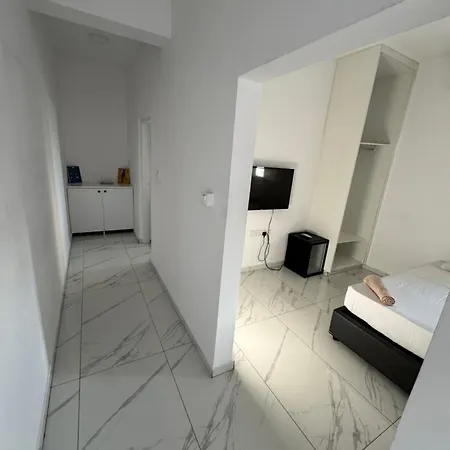 Napa Entry Ayía Nápa